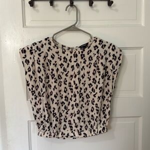 Women’s Express Leopard Print Top With Shoulder Pads